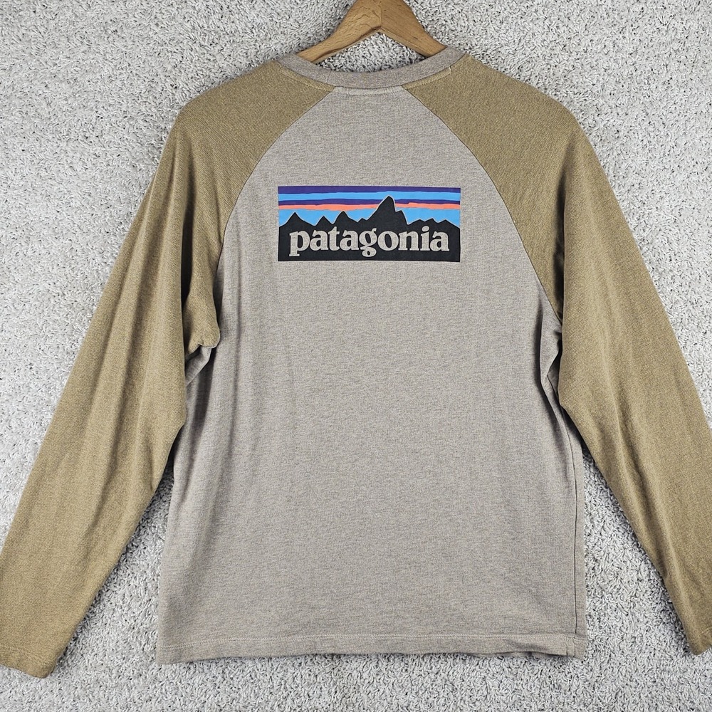 Patagonia Long Sleeve Logo Lightweight Shirt Size Large 2 Tone Organic Cotton
